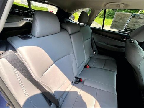 Used 2019 Subaru Outback 2.5i Limited AWD/4WD image 16