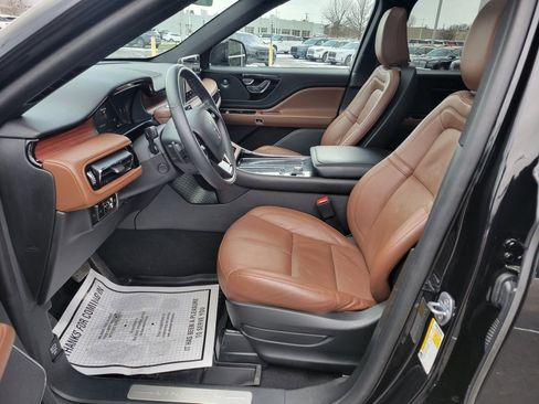 Certified 2023 Lincoln Aviator Reserve w/ Equipment Group 201A image 5