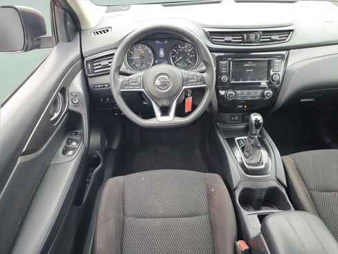 Used 2021 Nissan Rogue Sport S image 11