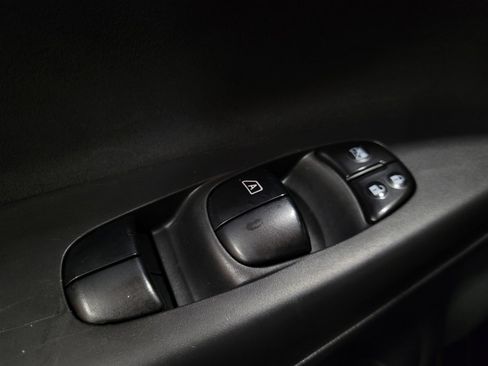 Used 2018 Nissan Sentra NISMO FWD image 27