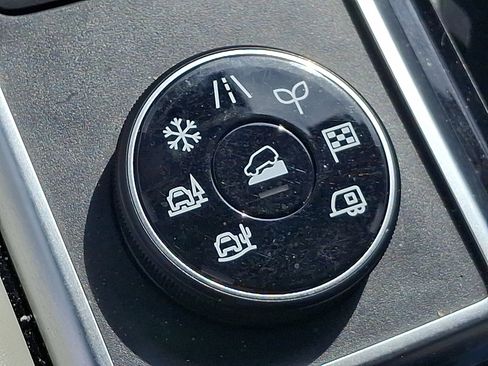 Certified 2022 Nissan Pathfinder Platinum w/ Lighting Package (N92) AWD/4WD image 26