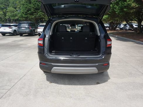 Used 2024 Honda Pilot EX-L image 16