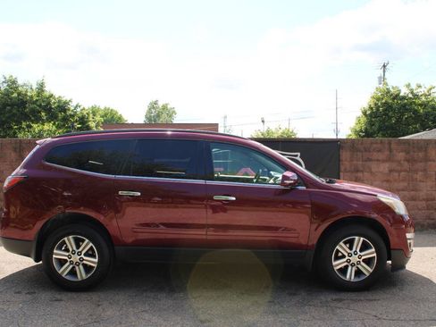 Used 2015 Chevrolet Traverse LT AWD/4WD image 3