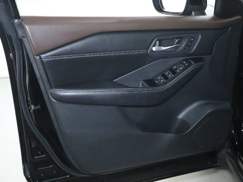Certified 2023 Nissan Rogue SL w/ SL Premium Package AWD/4WD image 16