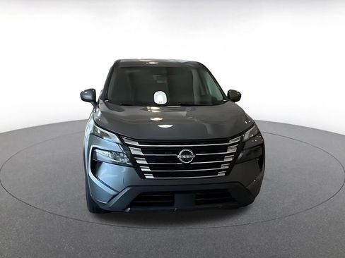 Used 2025 Nissan Rogue SV FWD image 3