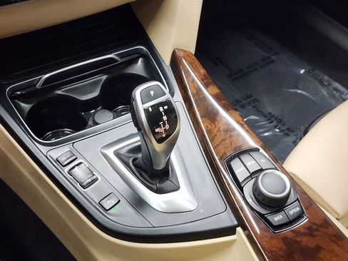 Used 2017 BMW 340i xDrive 340i xDrive image 31