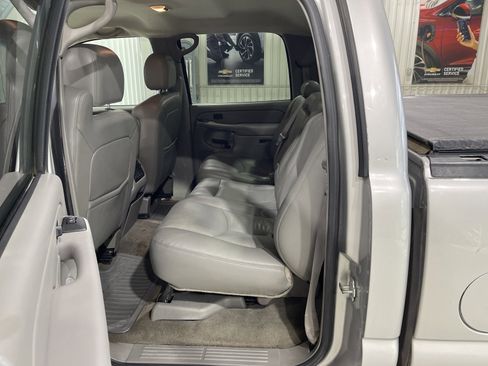 Used 2006 GMC Sierra 1500 SLT w/ Onstar Plus Package image 10