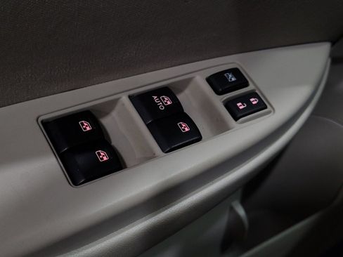 Used 2013 Subaru Legacy 2.5i Premium image 27