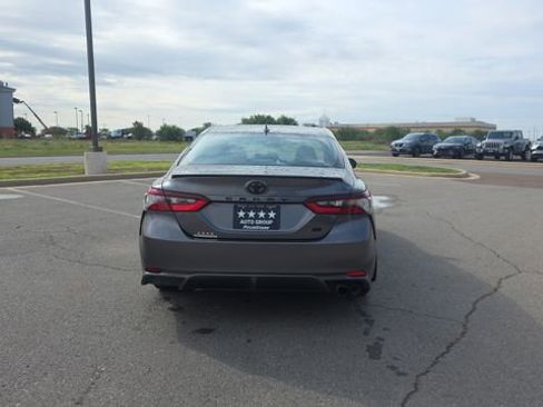 Used 2024 Toyota Camry SE w/ Convenience Package FWD image 7