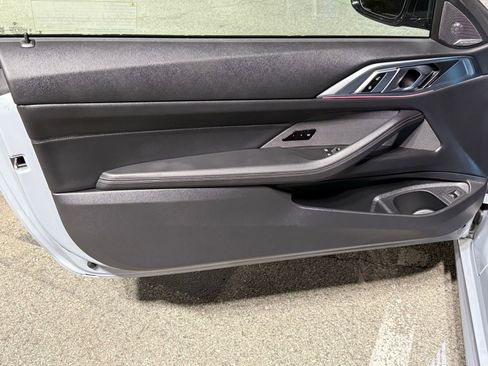 Used 2025 BMW M440i Coupe w/ Premium Package image 19