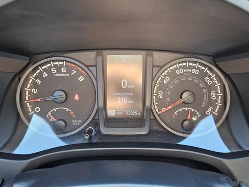 Used 2023 Toyota Tacoma SR image 14