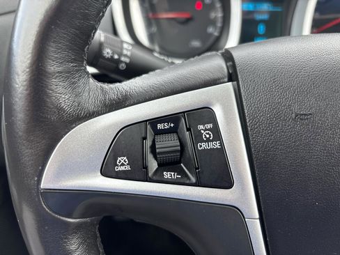 Used 2017 Chevrolet Equinox LT w/ Convenience Package image 14