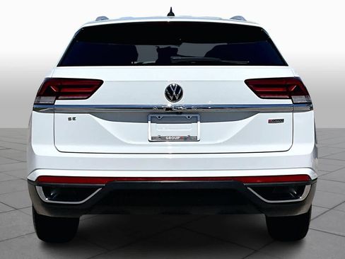 Used 2021 Volkswagen Atlas Cross Sport SE image 5