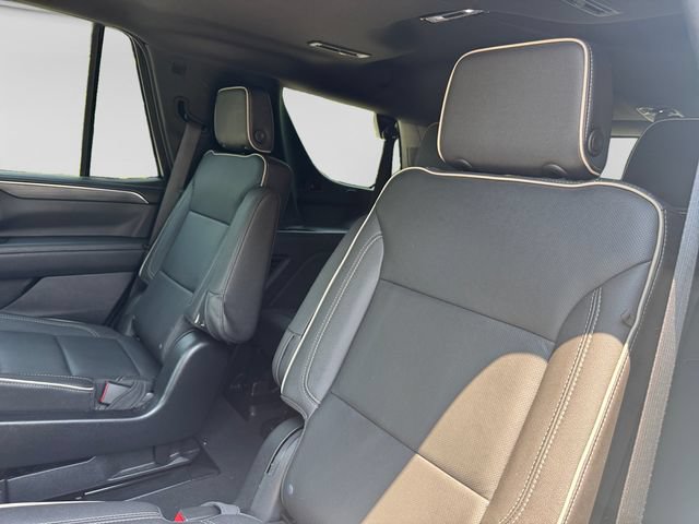 Certified 2023 GMC Yukon SLT w/ SLT Luxury Package AWD/4WD image 26