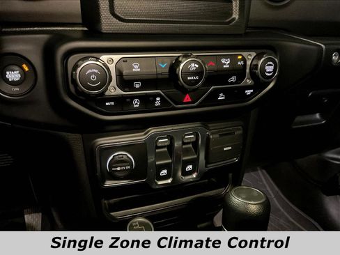 Used 2022 Jeep Wrangler Sport AWD/4WD image 13