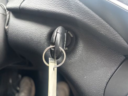 Used 2020 Jeep Cherokee Trailhawk w/ Cold Weather Group image 24