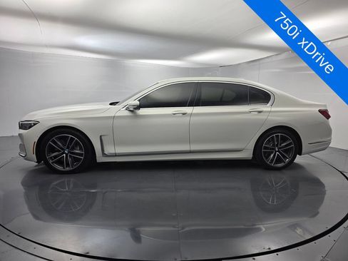 Used 2022 BMW 750i xDrive AWD/4WD image 7