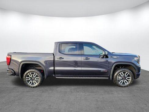 Used 2024 GMC Sierra 1500 AT4 w/ Technology Package image 4