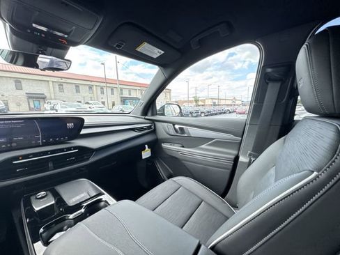 New 2026 Buick Enclave Sport Touring w/ Power Package FWD image 11