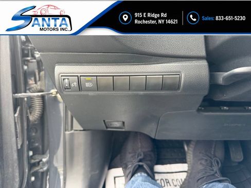 Used 2024 Toyota Corolla LE FWD image 10