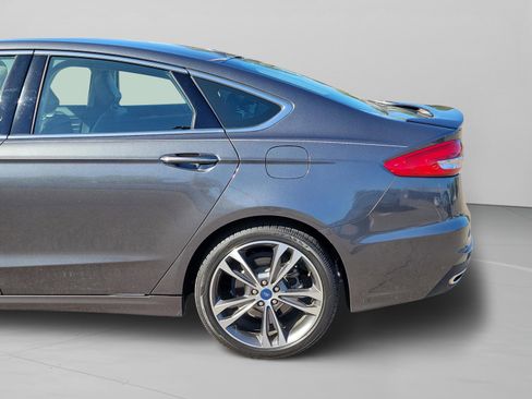 Used 2020 Ford Fusion Titanium image 28