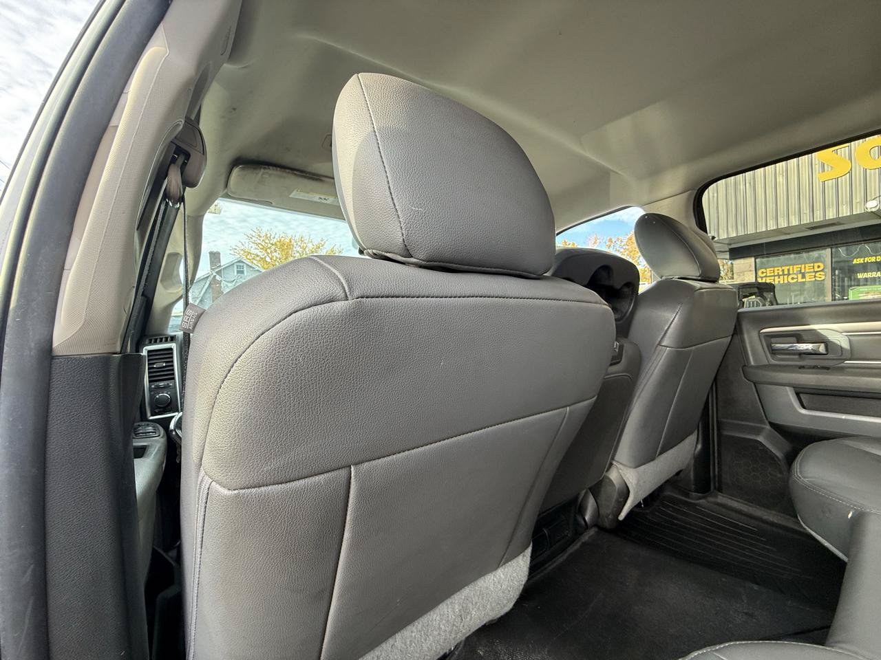 Used 2018 RAM 2500 SLT AWD/4WD image 19