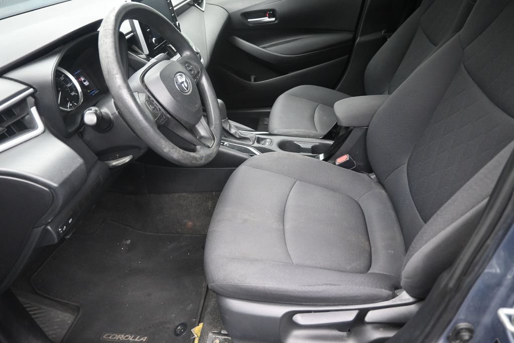 Used 2020 Toyota Corolla LE FWD image 13