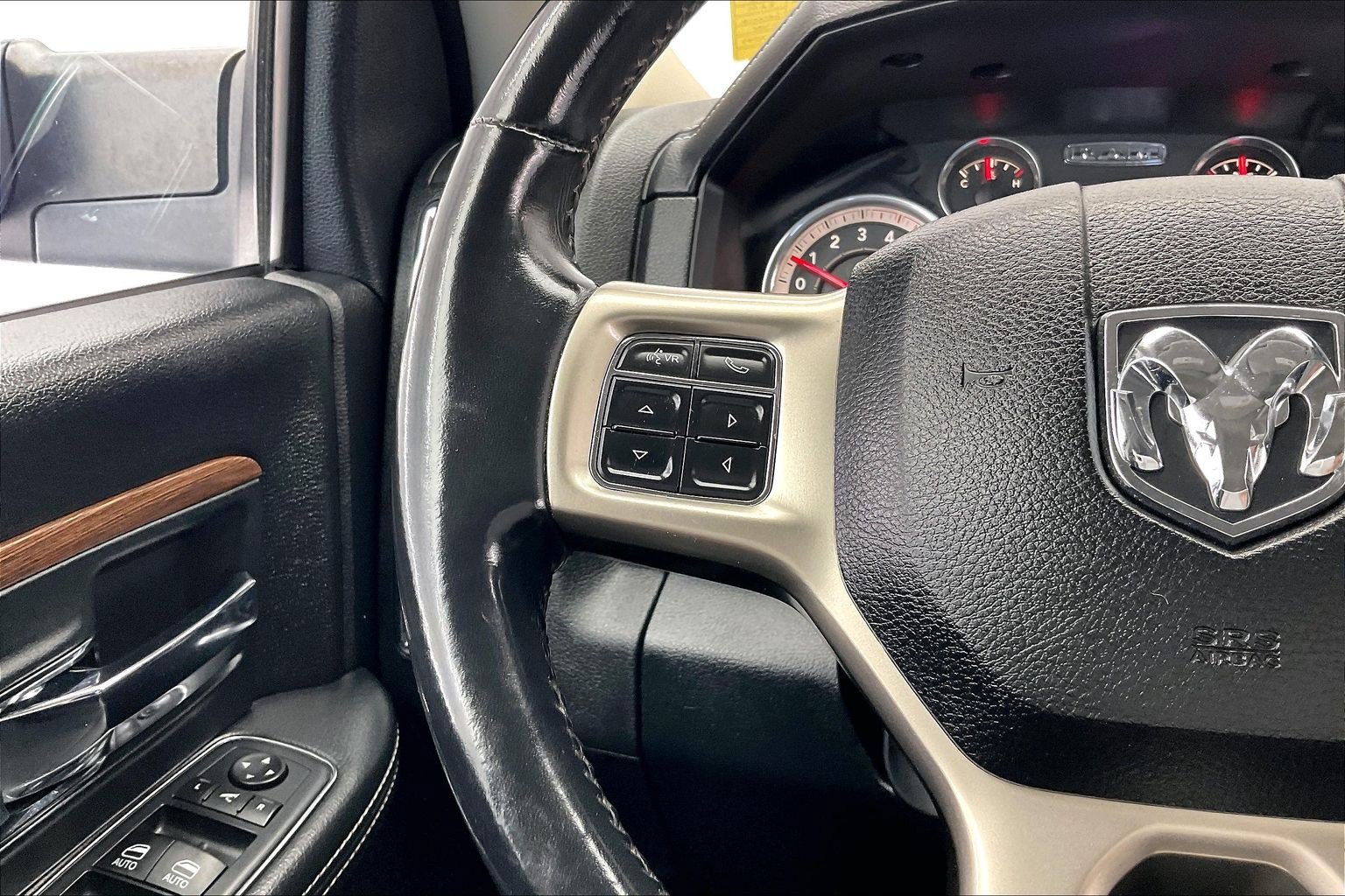 Used 2016 RAM 2500 Laramie AWD/4WD image 19