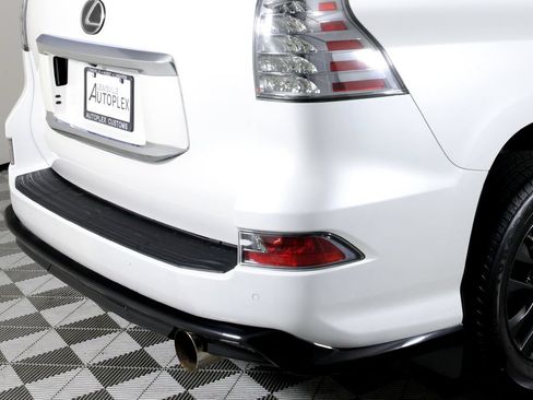 Used 2023 Lexus GX 460 Premium w/ Premium Package AWD/4WD image 44