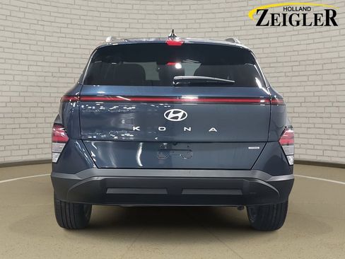 Certified 2025 Hyundai Kona SEL image 6