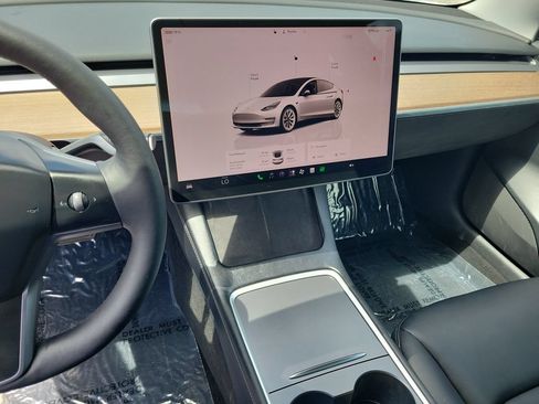 Used 2023 Tesla Model 3 Standard Range RWD image 21