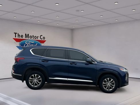 Used 2020 Hyundai Santa Fe SE image 4