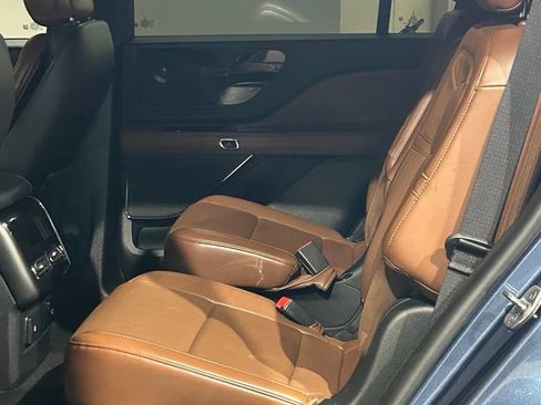 Used 2020 Lincoln Aviator Reserve w/ Equipment Group 201A AWD/4WD image 48