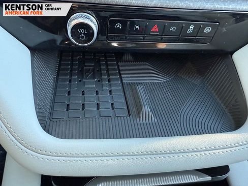 Used 2025 Ford Explorer Platinum w/ LUX Leather Package image 28