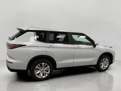 New 2026 Mitsubishi Outlander ES AWD/4WD image 35