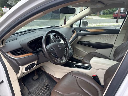 Used 2015 Lincoln MKC AWD w/ Equipment Group 102A Reserve image 5