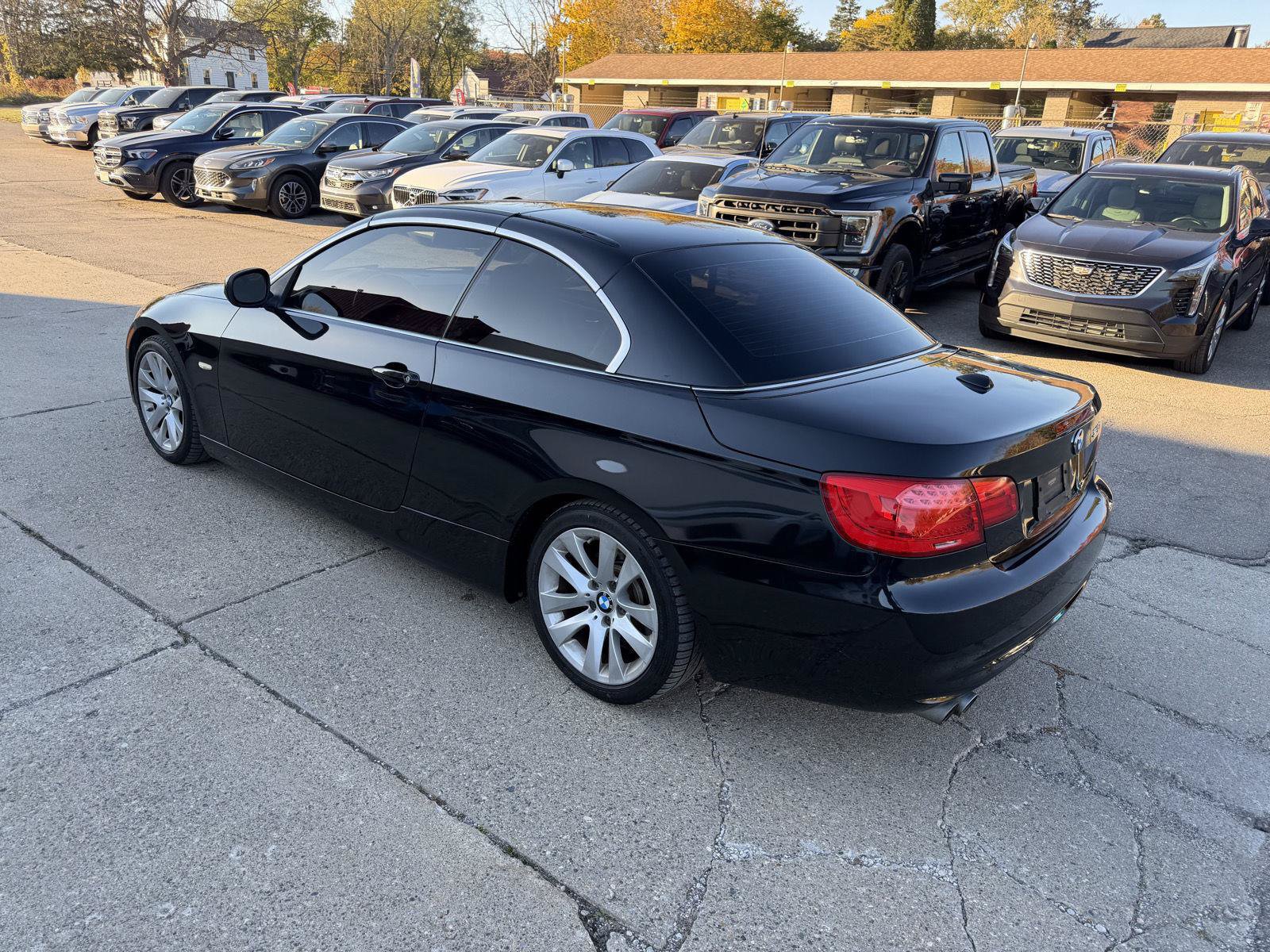 Used 2013 BMW 328i Convertible RWD image 21