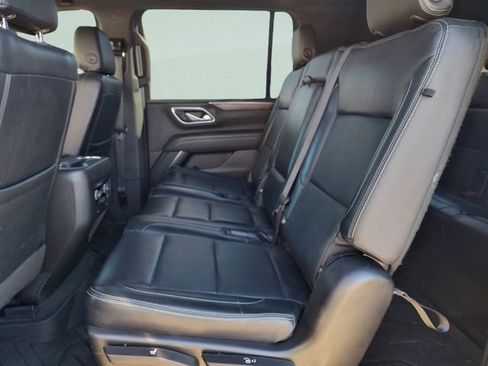Used 2023 Chevrolet Suburban LS image 27