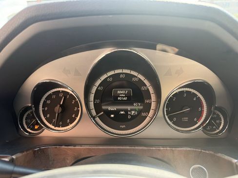 Used 2013 Mercedes-Benz E 350 BlueTEC Sedan image 14