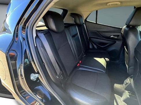 Used 2022 Buick Encore Preferred w/ Safety Package image 24