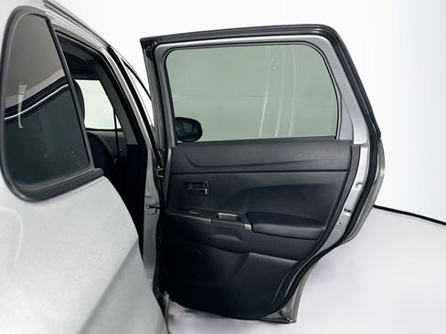 Used 2025 Mitsubishi Outlander Sport SE image 29