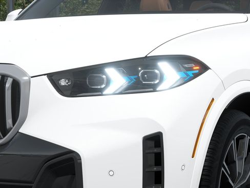 Used 2026 BMW X5 sDrive40i image 6