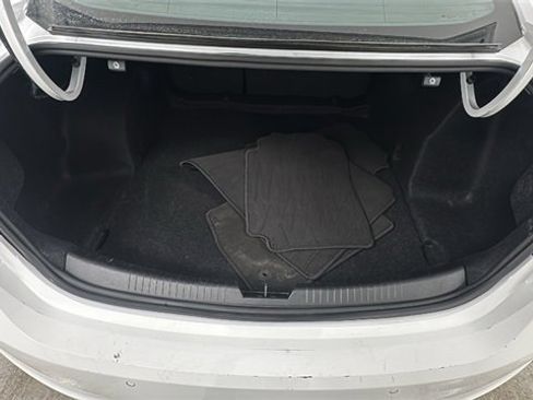 Used 2024 Chevrolet Malibu LT image 15