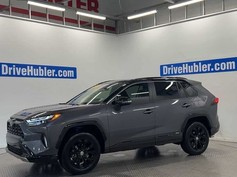 Used 2025 Toyota RAV4 XSE AWD/4WD image 4