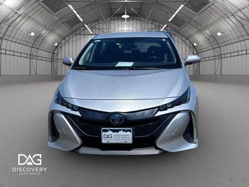 Used 2021 Toyota Prius Prime XLE w/ Carpet Mat Package (TMS) FWD image 5