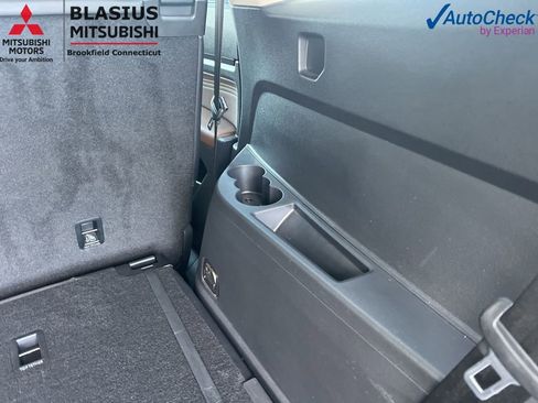 Used 2022 Volkswagen Atlas SEL Premium AWD/4WD image 16