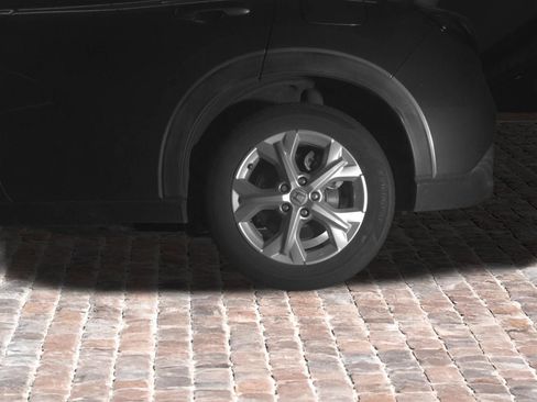 Used 2023 Honda HR-V LX image 7