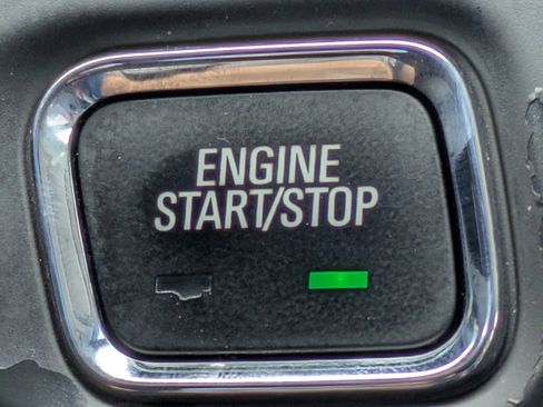 Used 2018 GMC Acadia SLT image 29