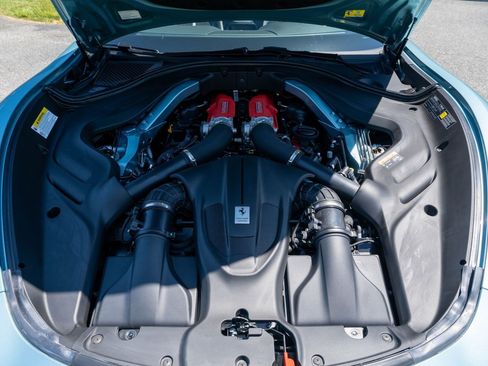 Used 2024 Ferrari Roma Spider RWD image 23