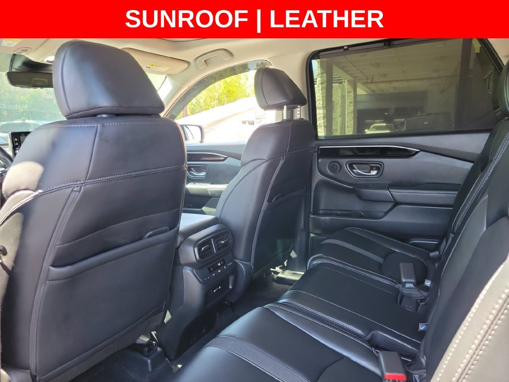Used 2024 Honda Pilot Touring image 18